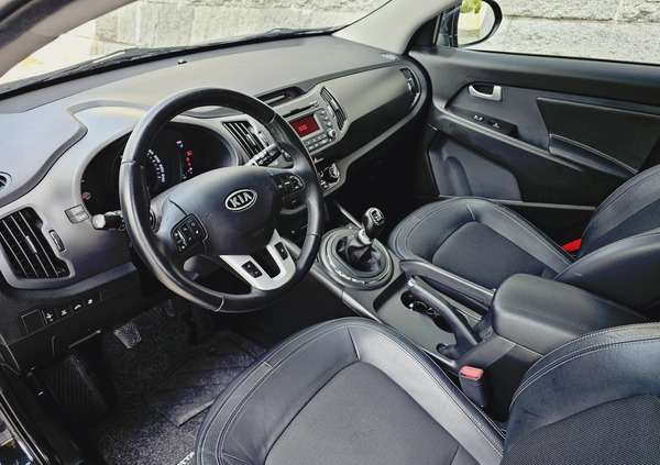 Kia Sportage cena 48900 przebieg: 211677, rok produkcji 2013 z Alwernia małe 781